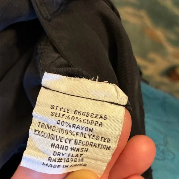 NWT Johnny Was Biya Black Adventura Cargo Pants with Floral Embroidery size 2 - Picture 14 of 15